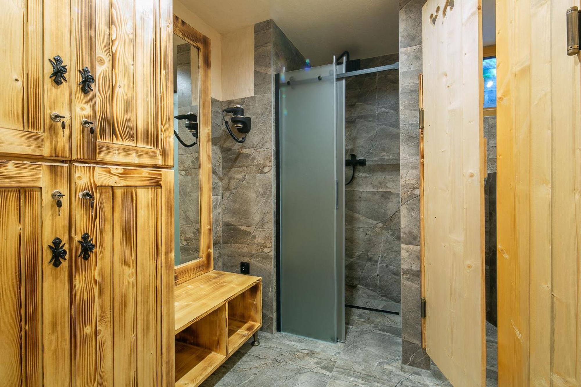 Goralski Gosciniec & Spa Poronin Exteriör bild